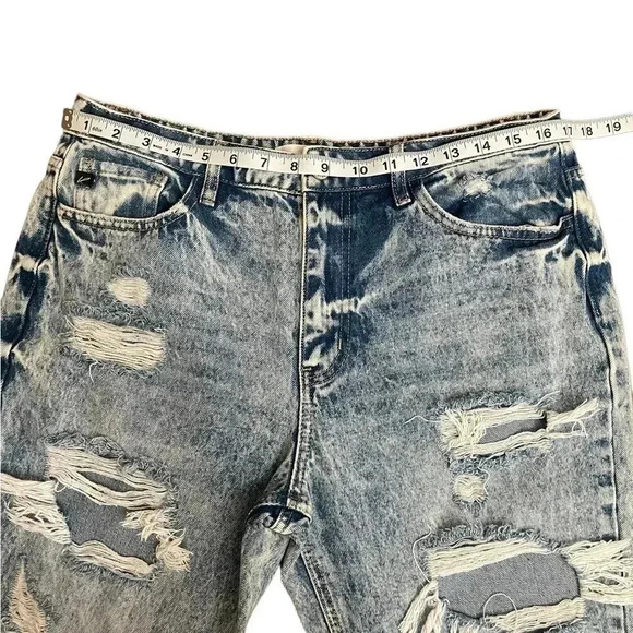 KanCan High Rise Distressed Frayed Hem Mom Jeans Acid Wash Women’s size 11/29 - Picture 11 of 15